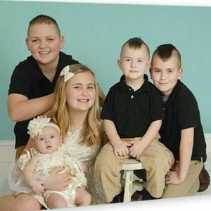 Meet your Posher, Corinne